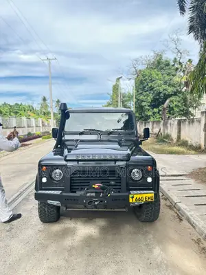 Land Rover Defender 2015 Matt Black