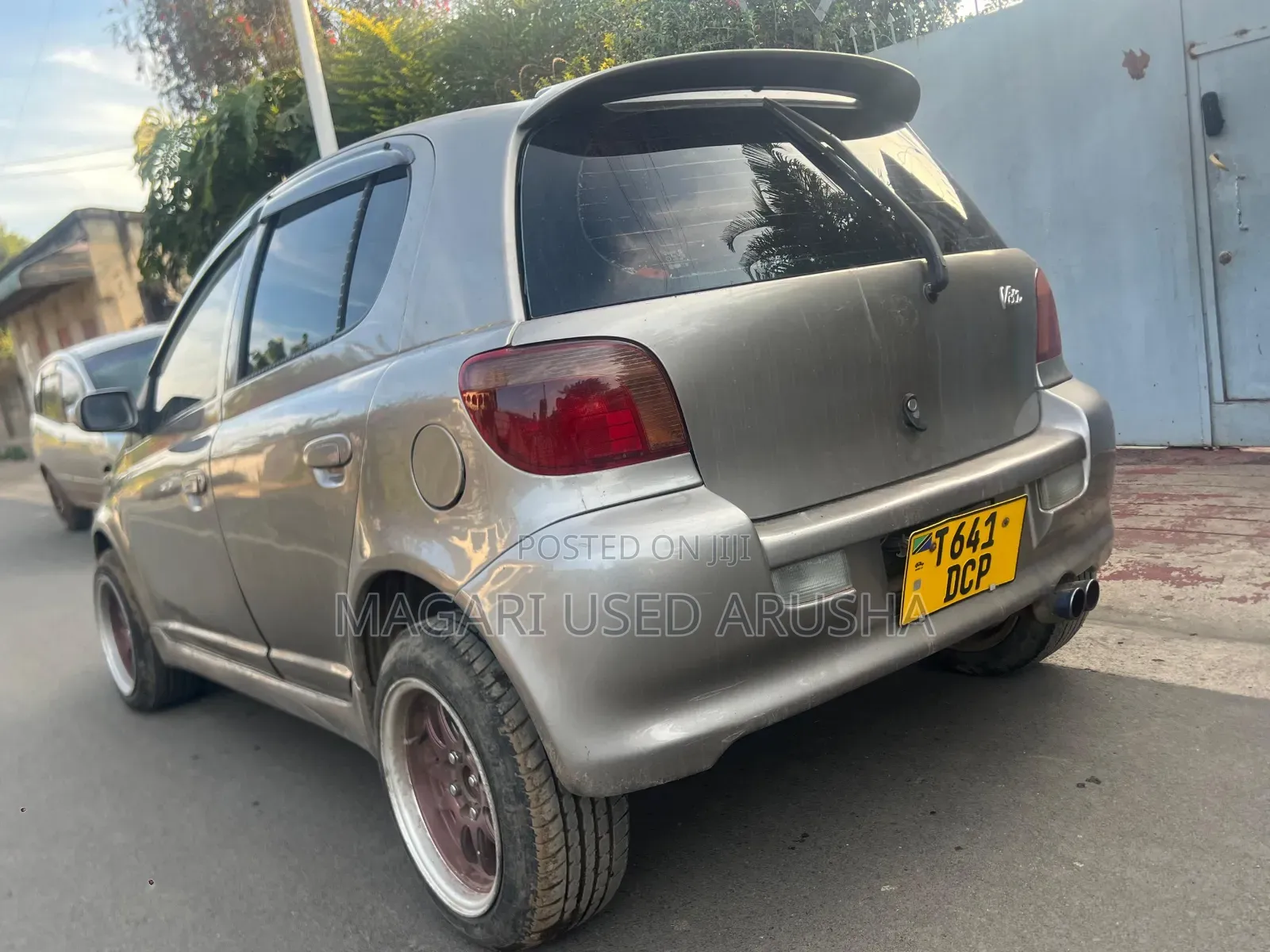 Toyota Vitz 2004 Gold
