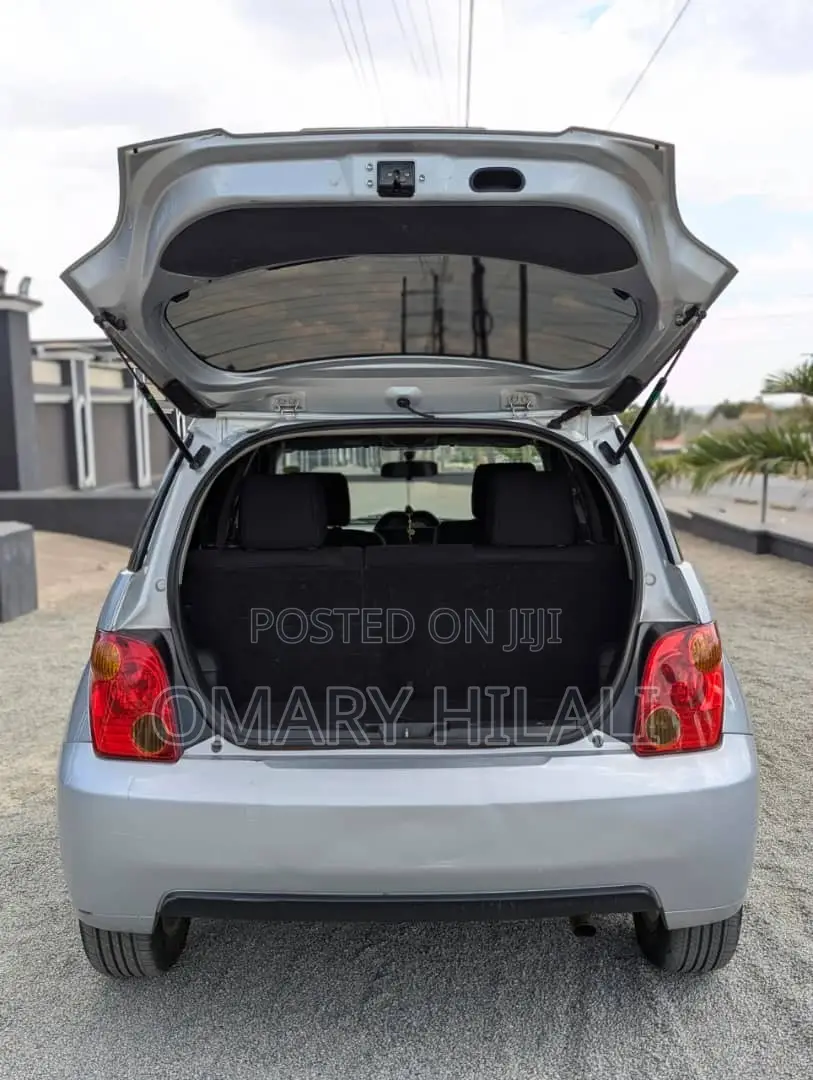 Toyota IST 2004 Silver