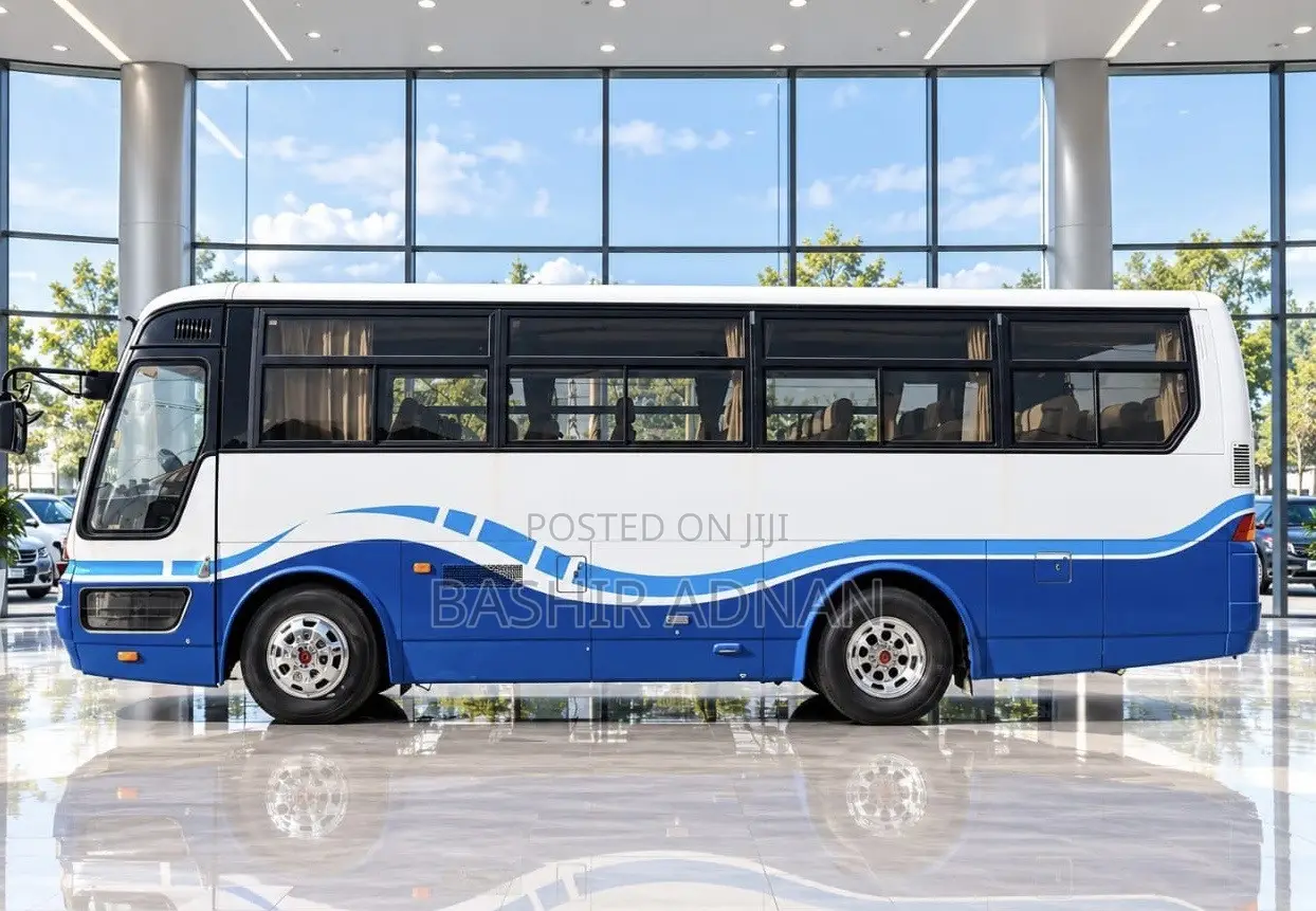 Mitsubishi Fuso Aero Bus 2003 White