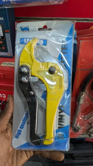 Pipe Cutter