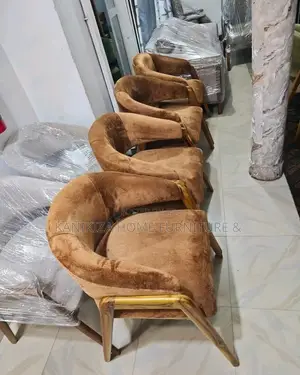 Armchair Za Mbao Ngumu Nzuri Na Imara