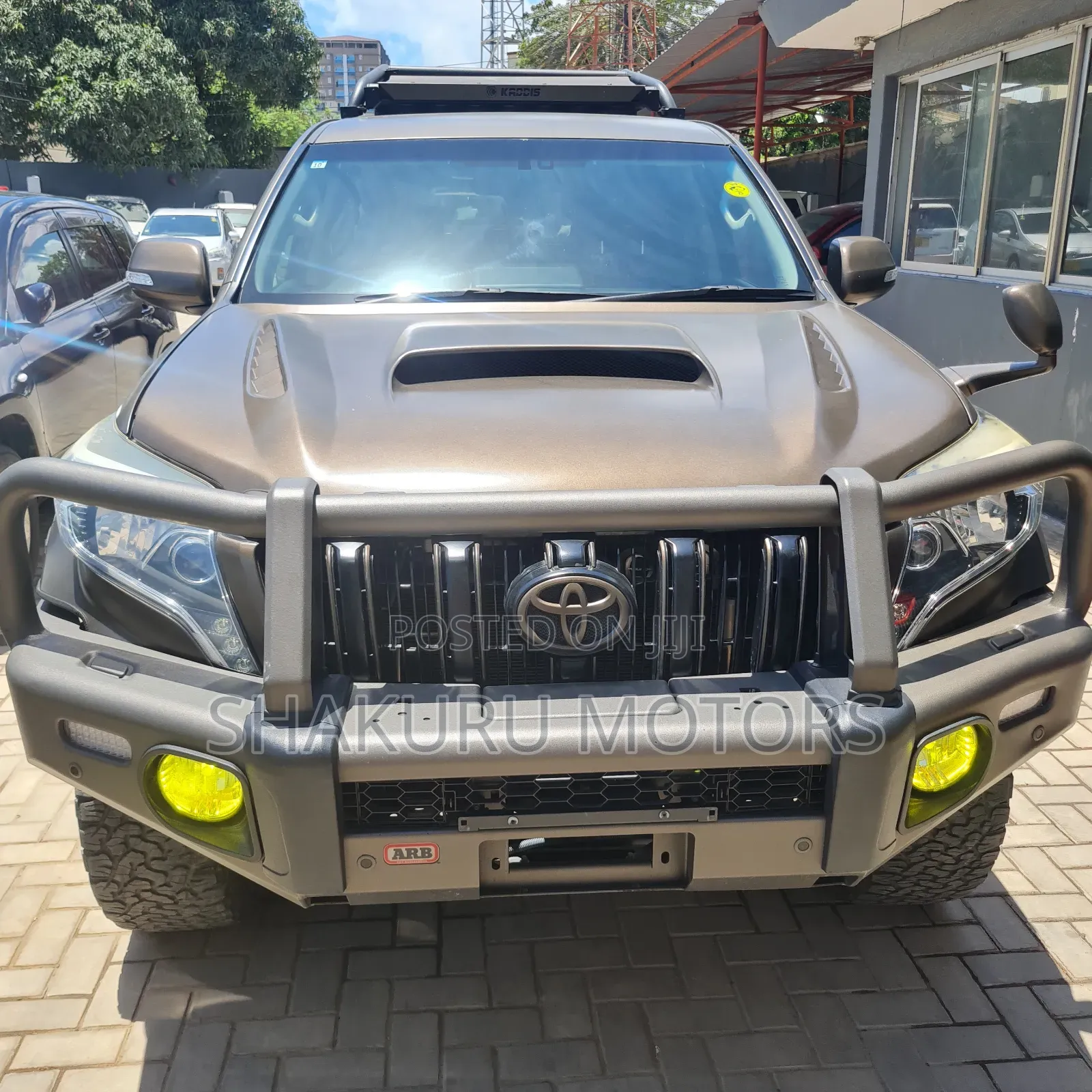 Toyota Land Cruiser 2014 Brown