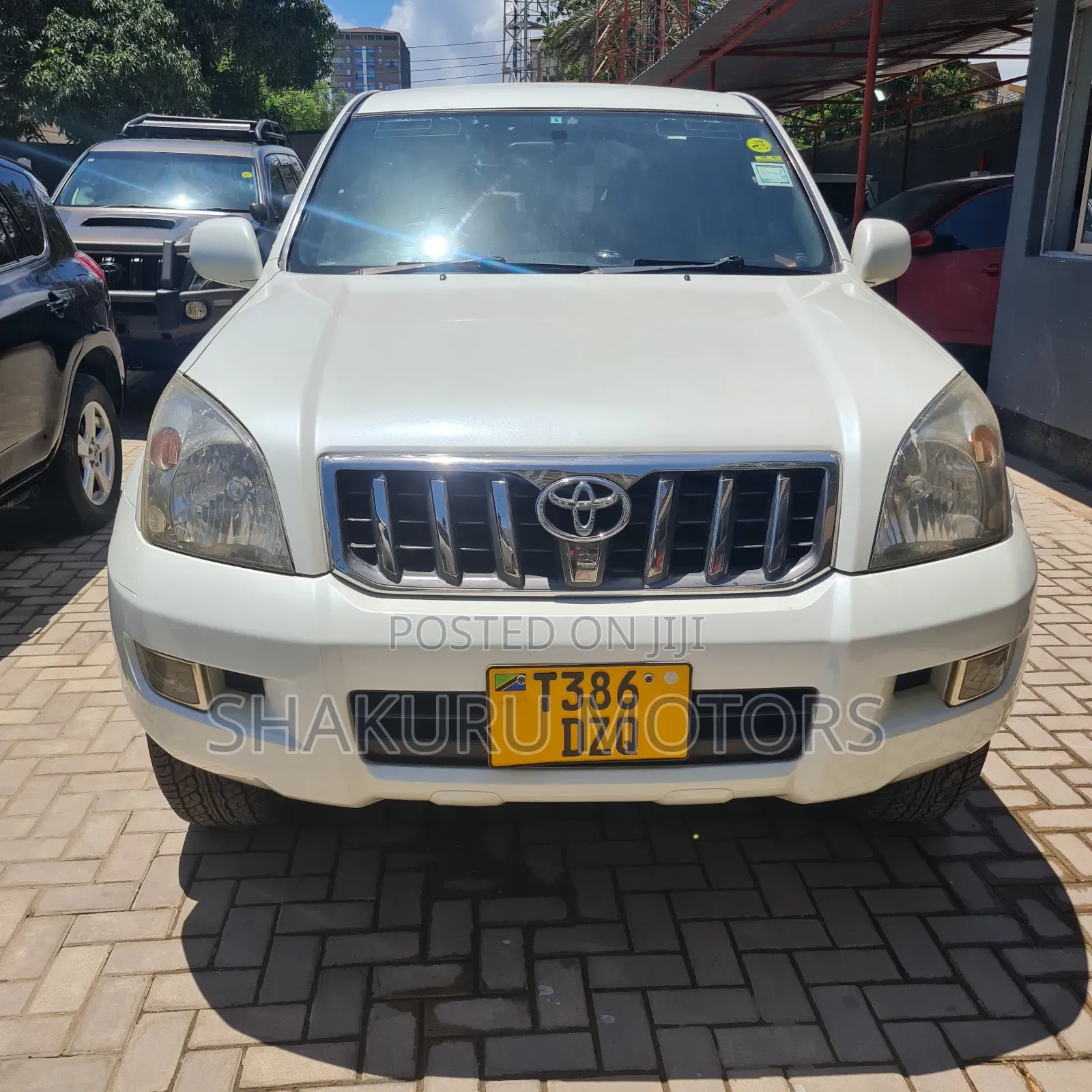 Toyota Land Cruiser Prado 2007 White