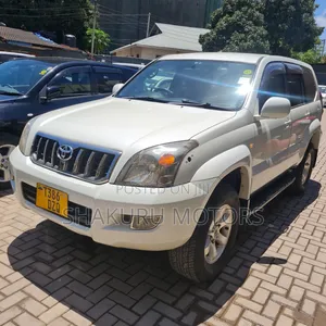 Toyota Land Cruiser Prado 2007 White