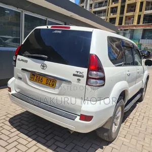 Toyota Land Cruiser Prado 2007 White