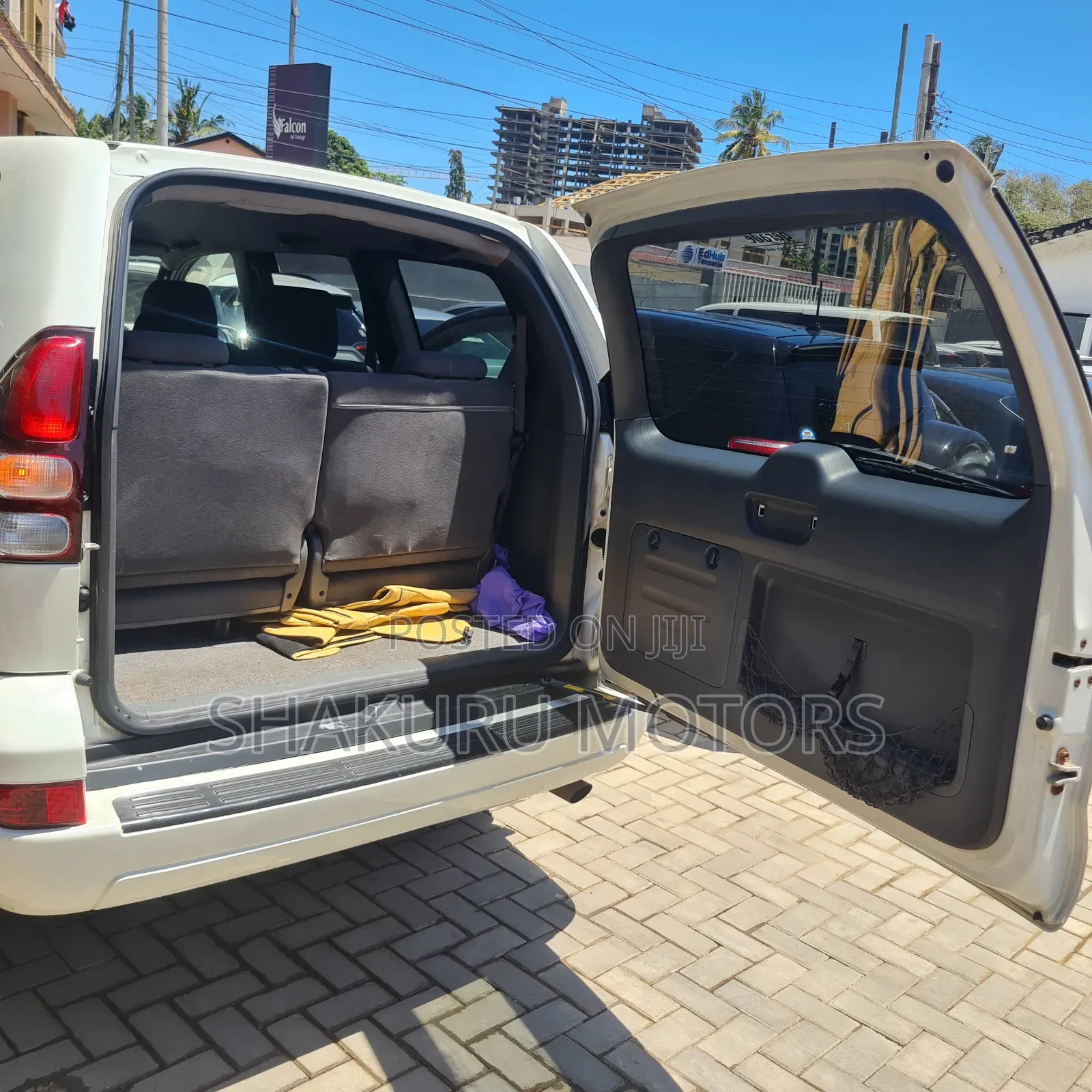 Toyota Land Cruiser Prado 2007 White