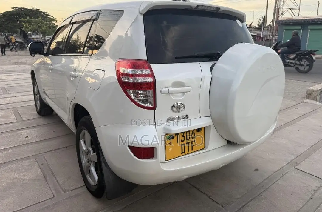 Toyota RAV4 2.0 4x4 2007 White