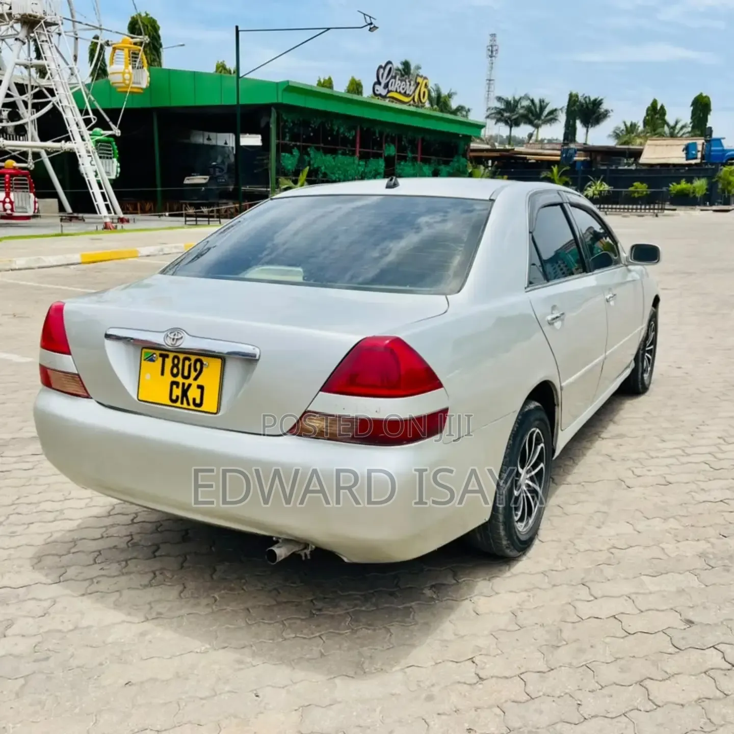 Toyota Mark II 2004 Silver