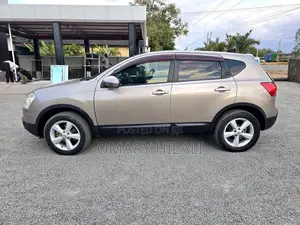 Nissan Dualis 2008 Gold