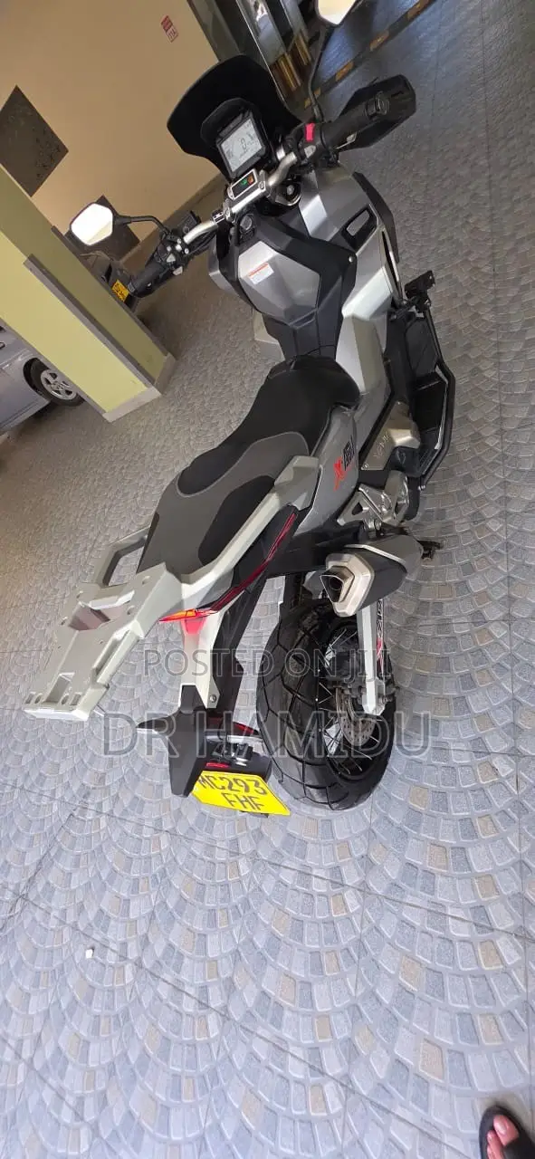 Honda 2024 Silver