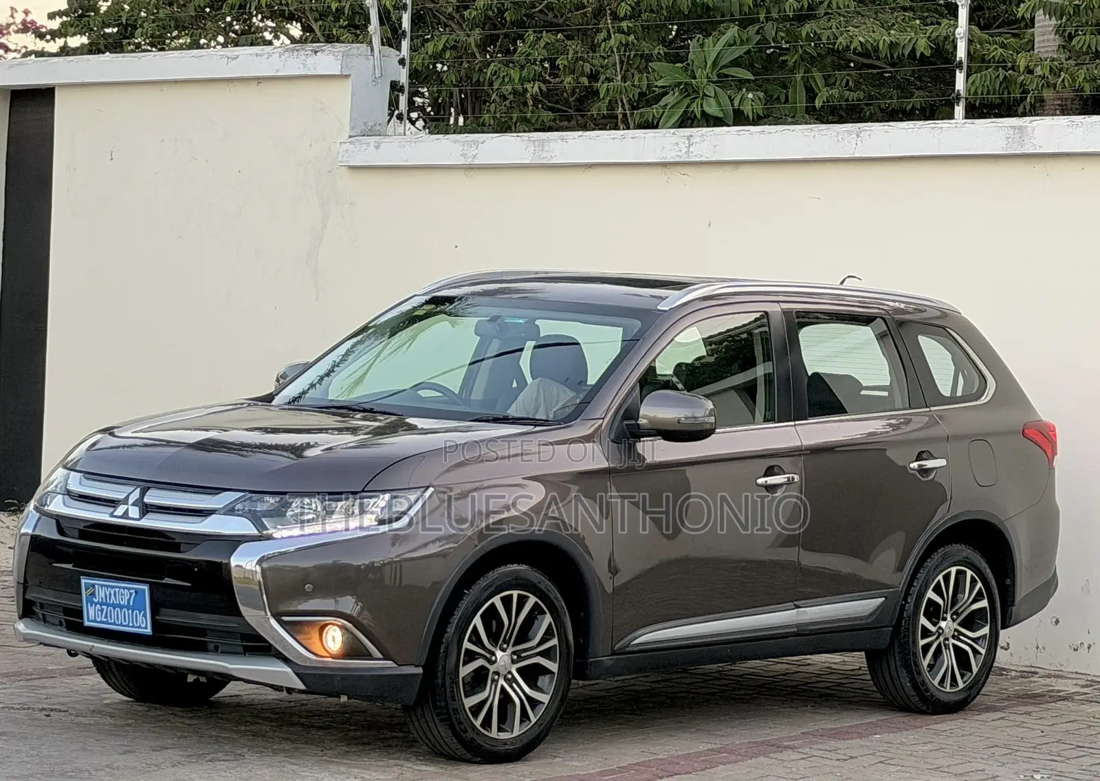 Mitsubishi Outlander 2015 Beige
