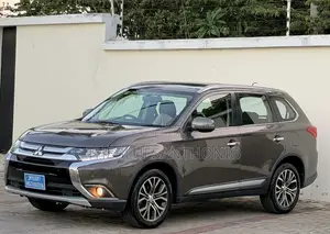 Mitsubishi Outlander 2015 Beige