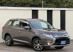 Mitsubishi Outlander 2015 Beige