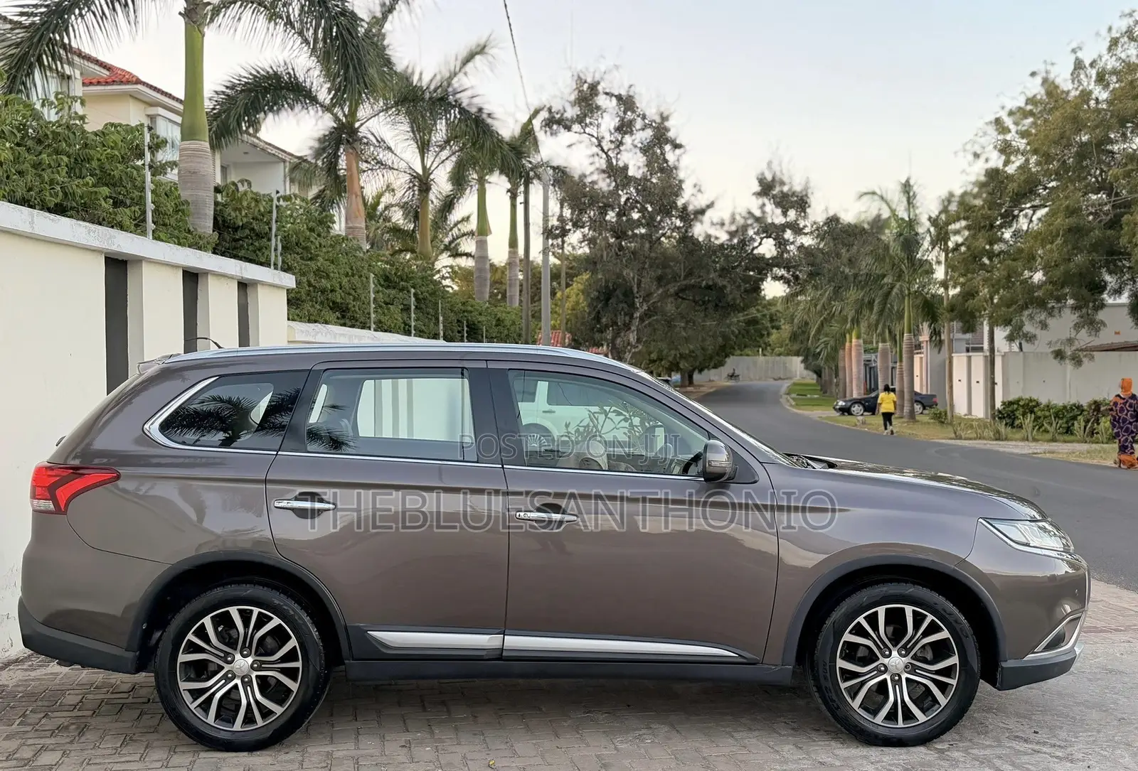 Mitsubishi Outlander 2015 Beige
