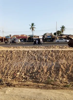 Eneo Zuri La Kibiashara Linauzwa Lipo Kimara Bucha