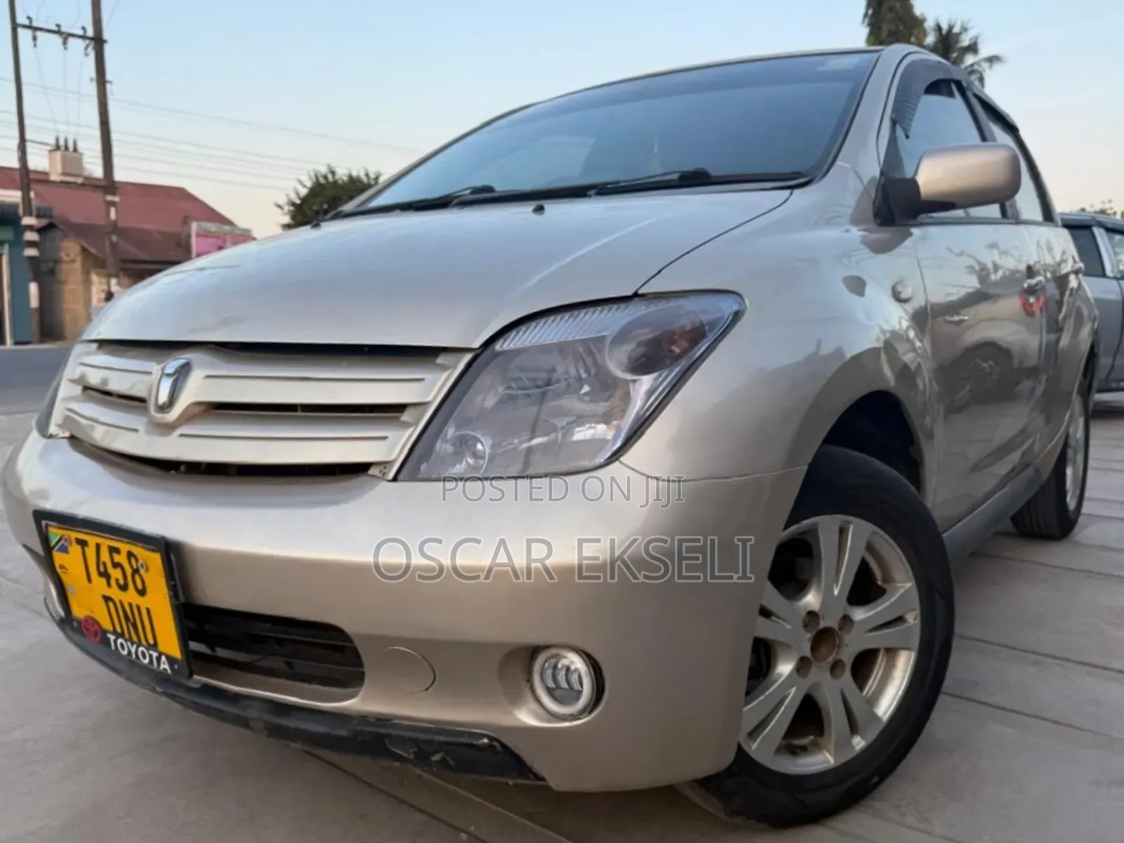 Toyota IST 2004 Silver