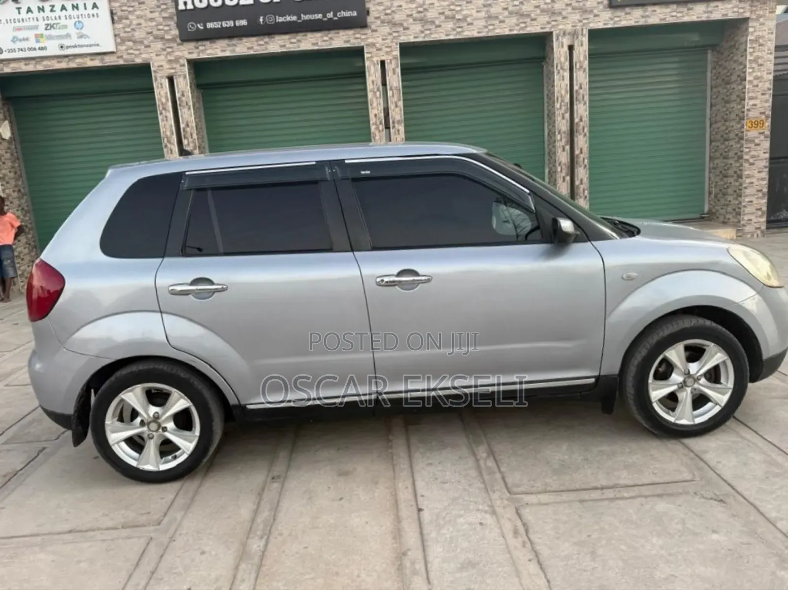 Mazda Verisa 2005 Gray