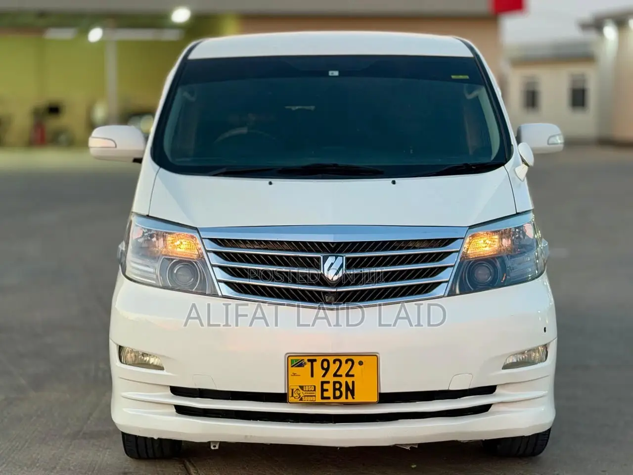 Toyota Alphard 2005 White