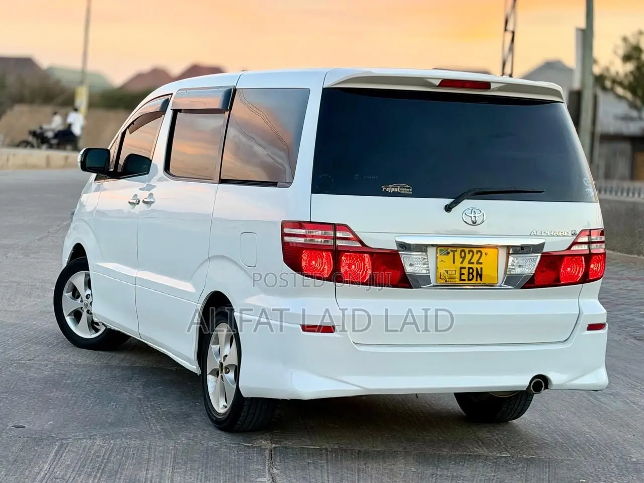 Toyota Alphard 2005 White