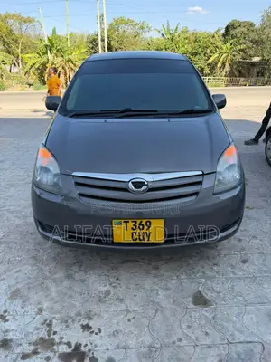 Toyota Corolla Spacio 2004 Gray
