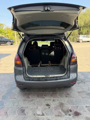 Toyota Corolla Spacio 2004 Gray