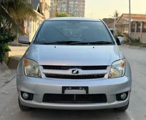 Toyota IST 2006 Silver
