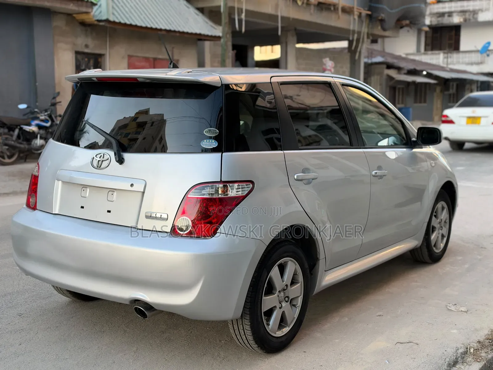 Toyota IST 2006 Silver