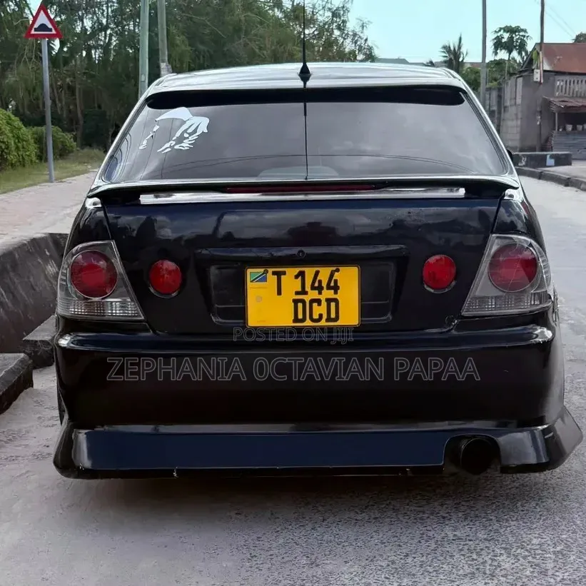 Toyota Altezza 2002 Black