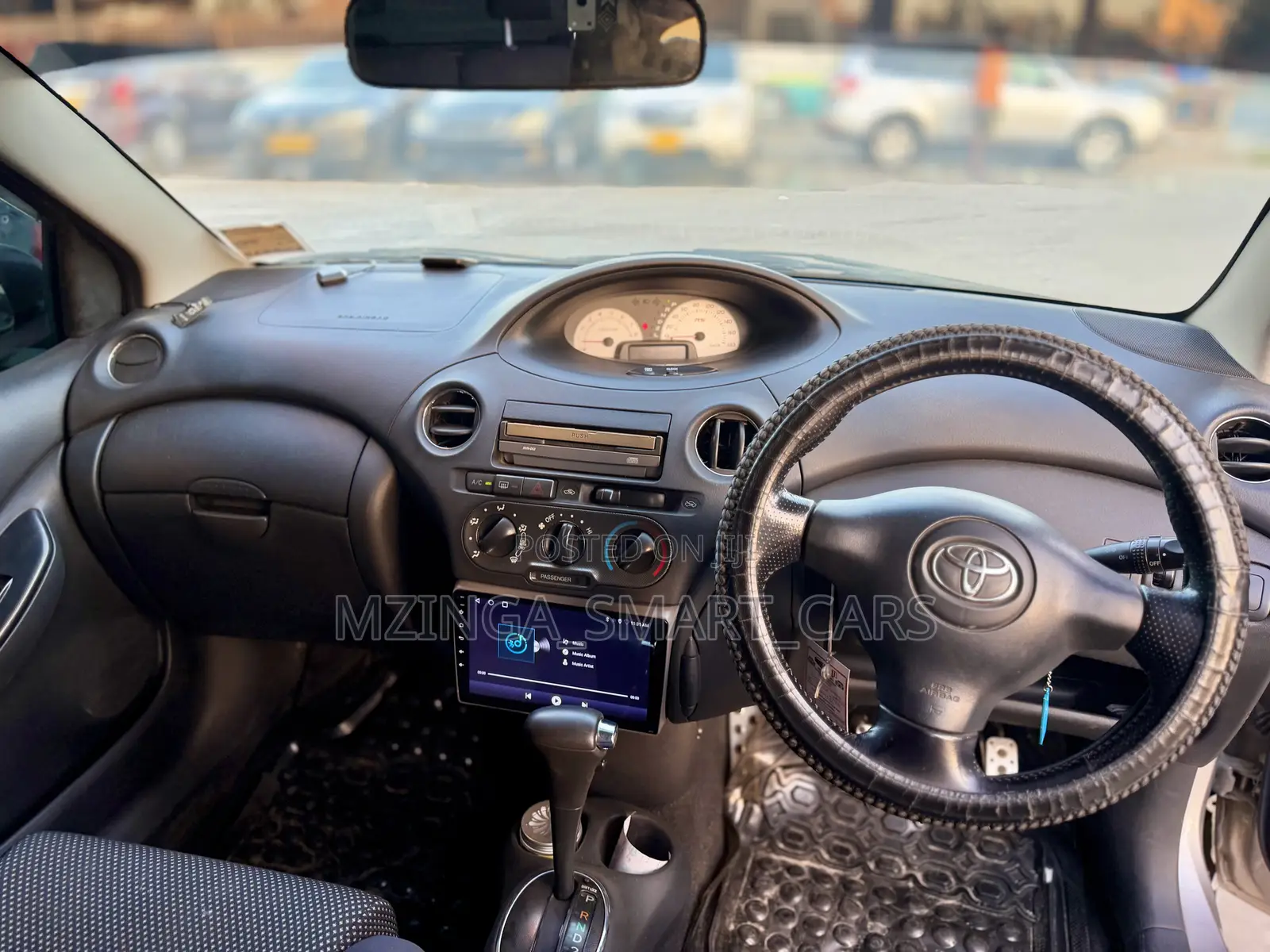 Toyota Vitz 2004 Silver