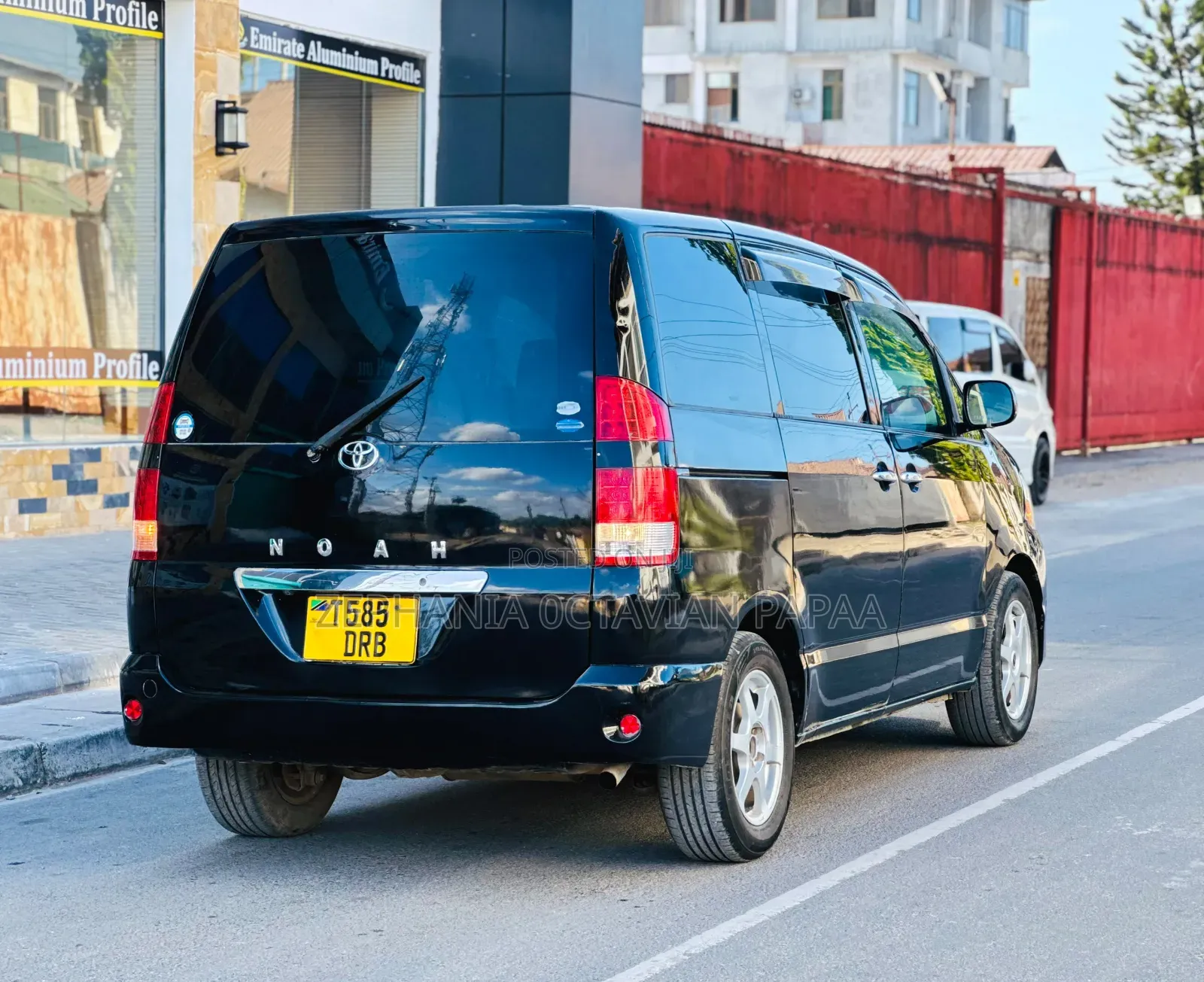 Toyota Noah 2005 Black