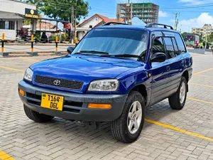 Toyota RAV4 Base 4x4 1999 Blue