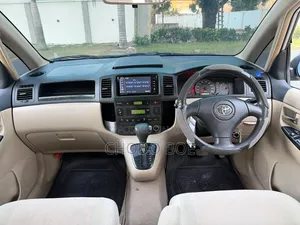 Toyota Corolla Spacio 2005 Gold