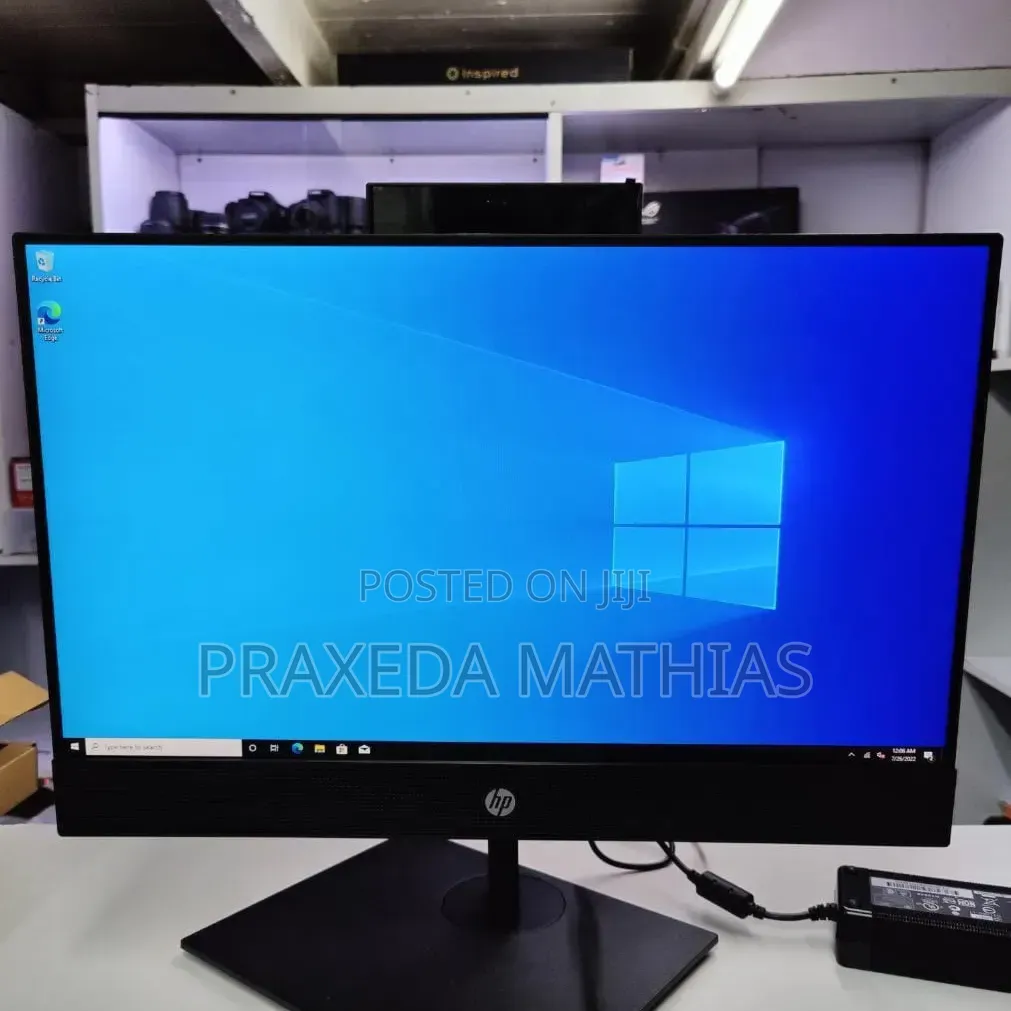 Desktop Computer HP ProOne 600 8GB Intel Core i3 SSD 512GB
