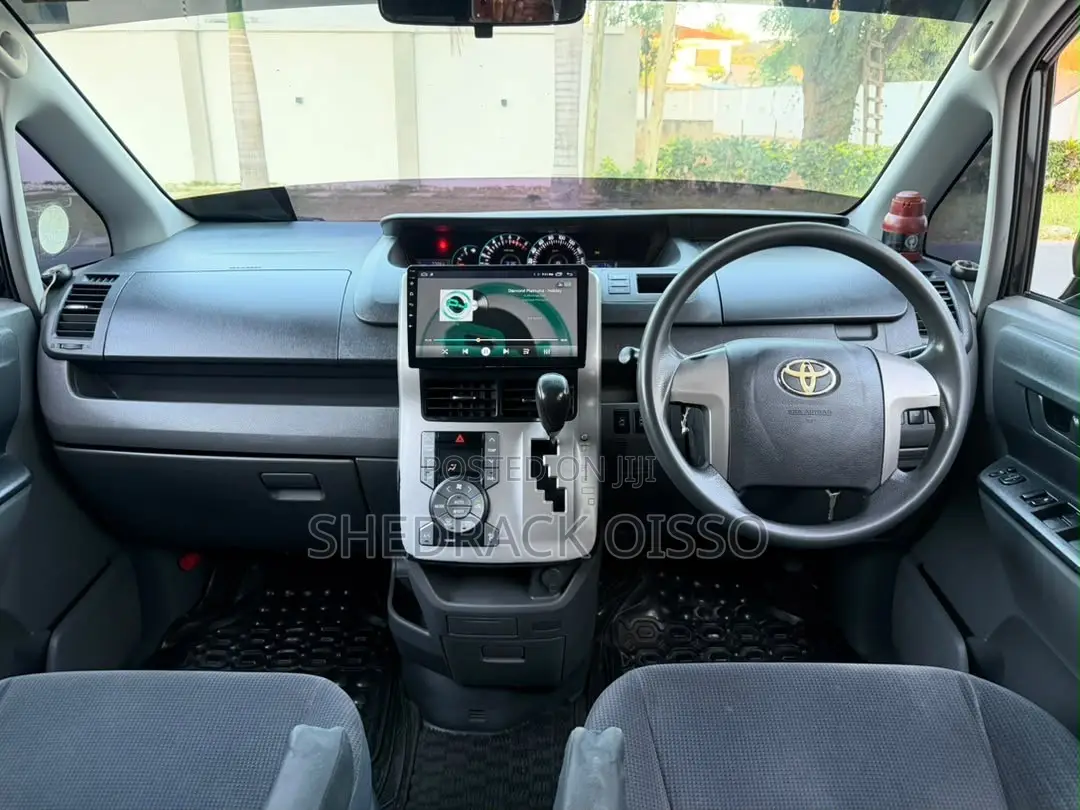 Toyota Noah 2009 Black