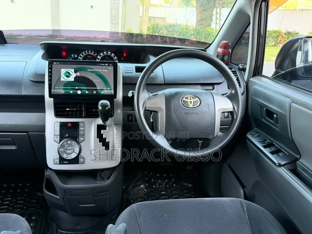 Toyota Noah 2009 Black