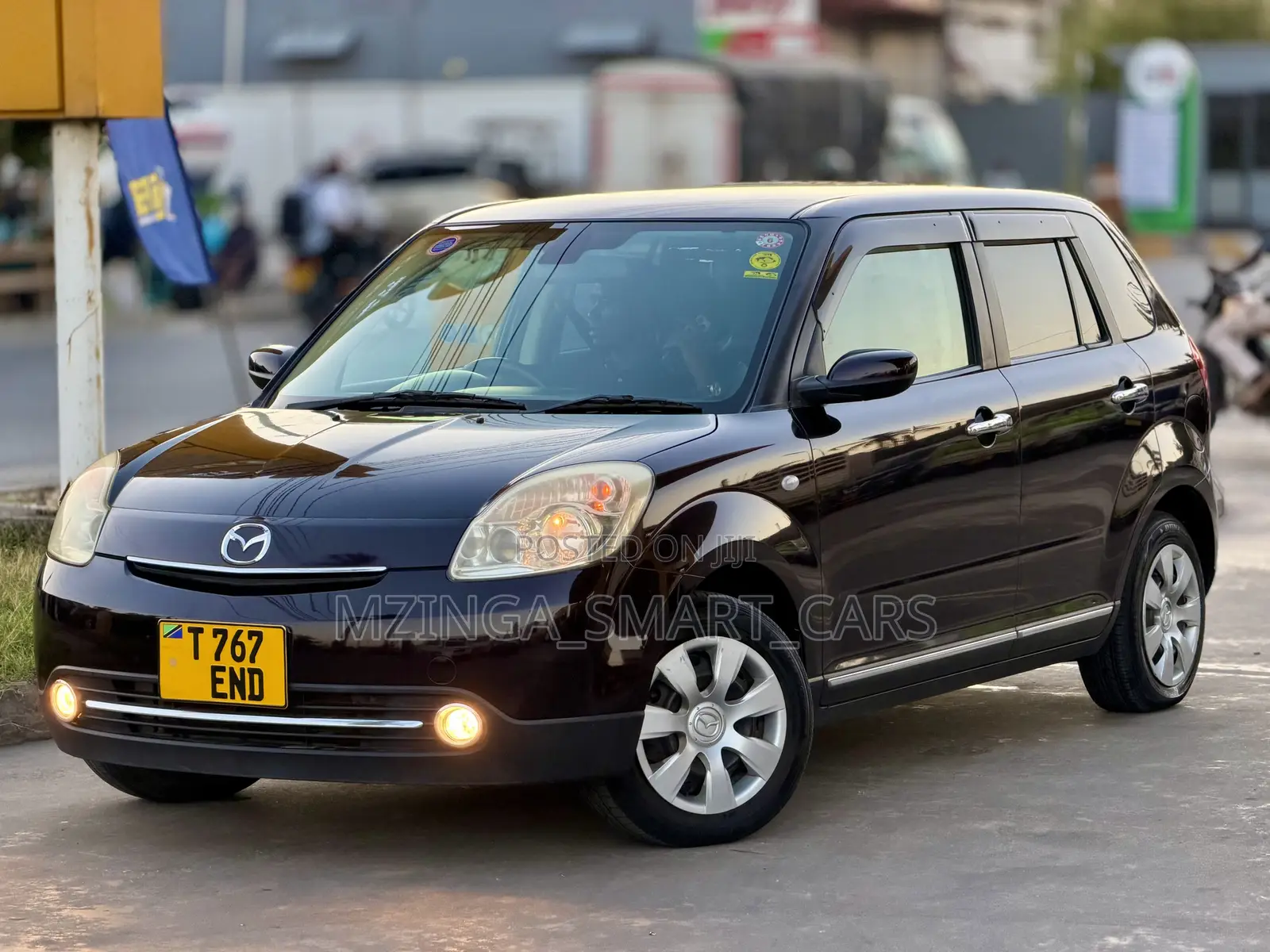 Mazda Verisa 2010 Maroon