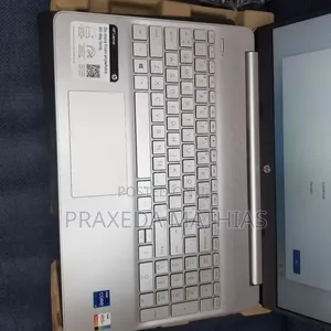 Laptop HP 15-da2933nia 8GB Intel Core i7 SSD 512GB