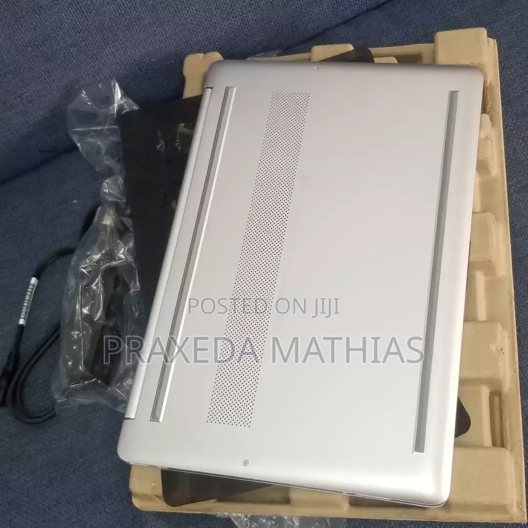 Laptop HP 15-da2933nia 8GB Intel Core i7 SSD 512GB