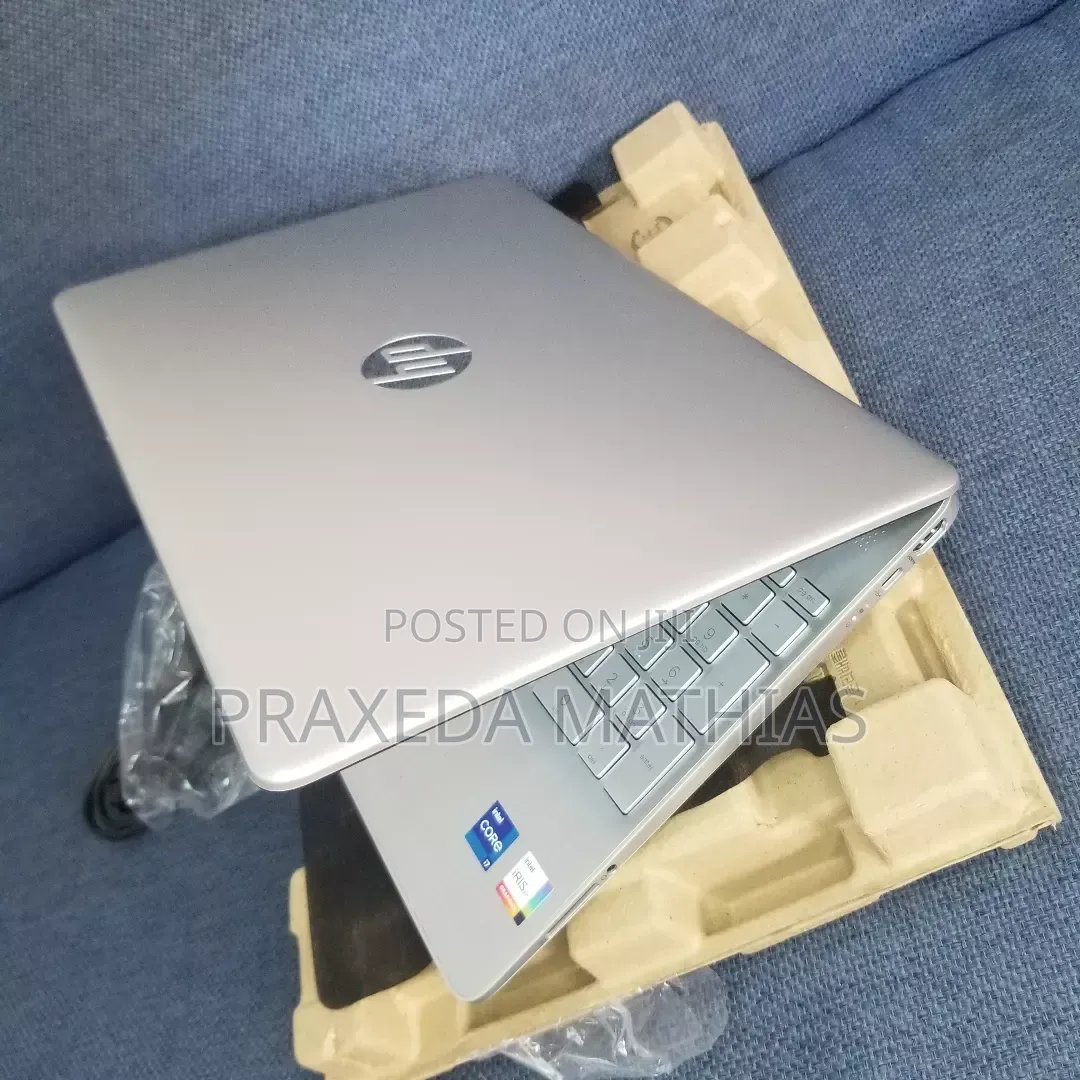 Laptop HP 15-da2933nia 8GB Intel Core i7 SSD 512GB