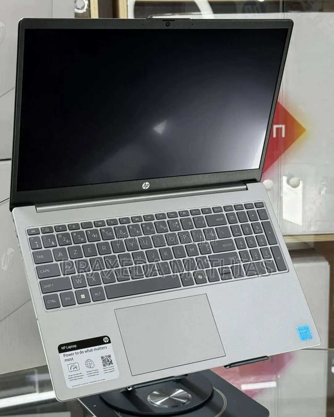 Laptop HP 250 G10 16GB Intel Core i7 SSD 512GB