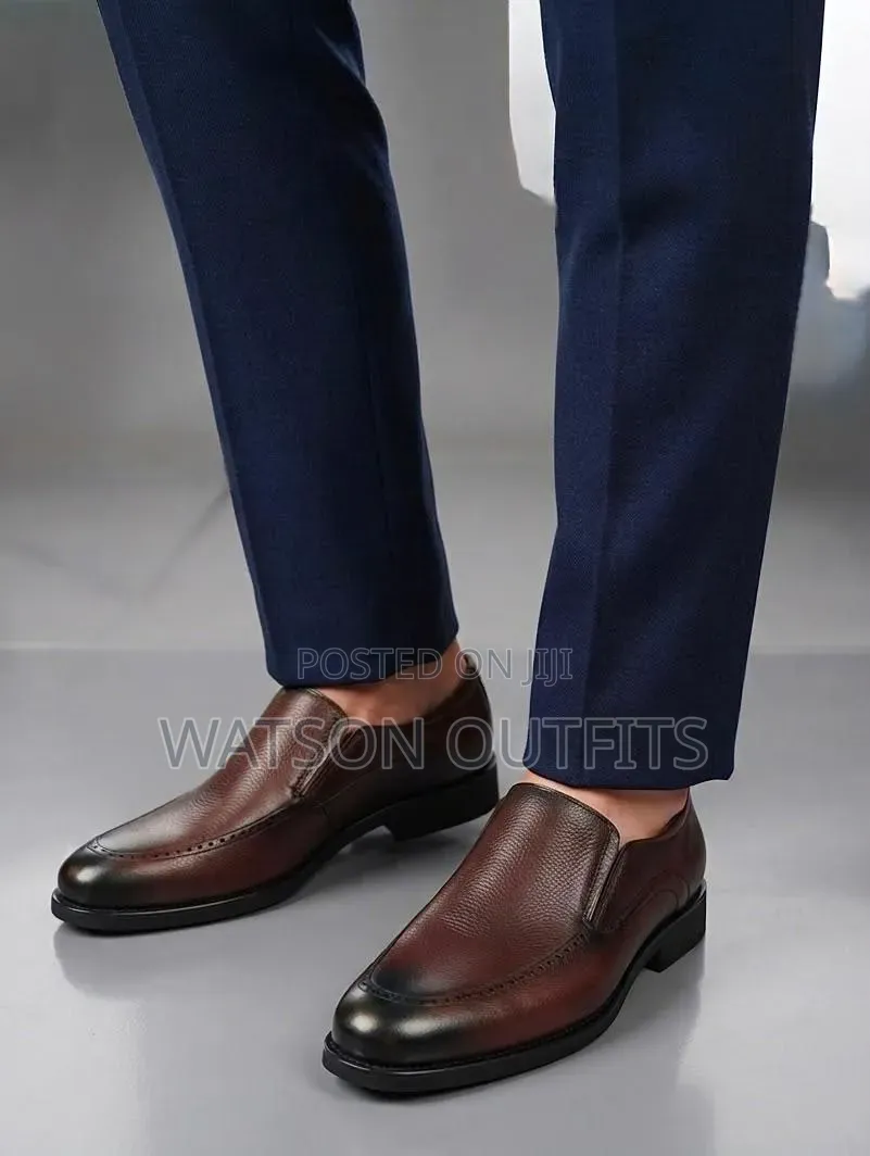Shoes or Men's Footwears Fully Leathered