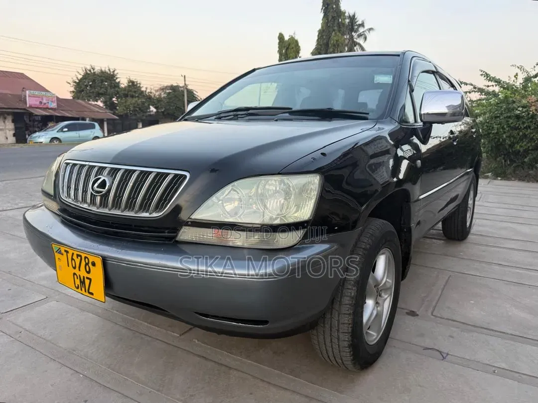 Toyota Harrier 2001 Black