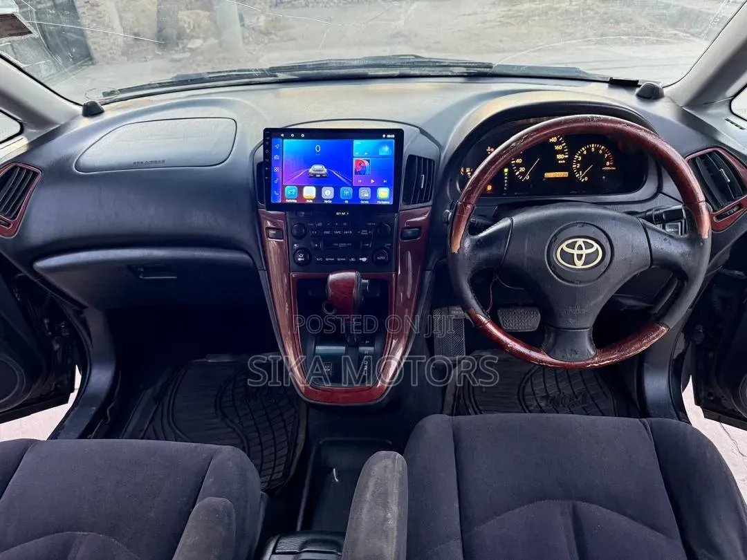 Toyota Harrier 2001 Black