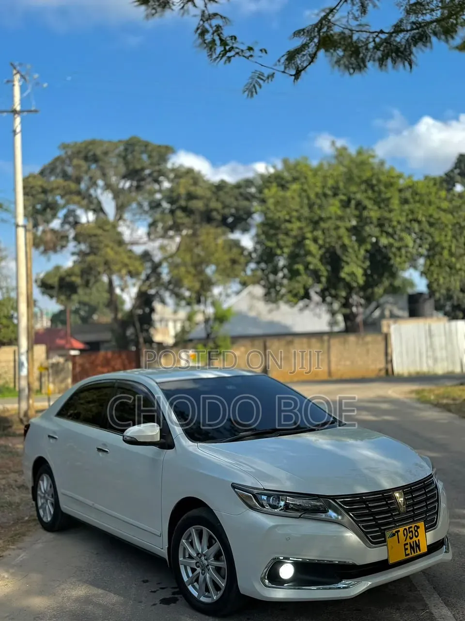 Toyota Premio 2017 Pearl