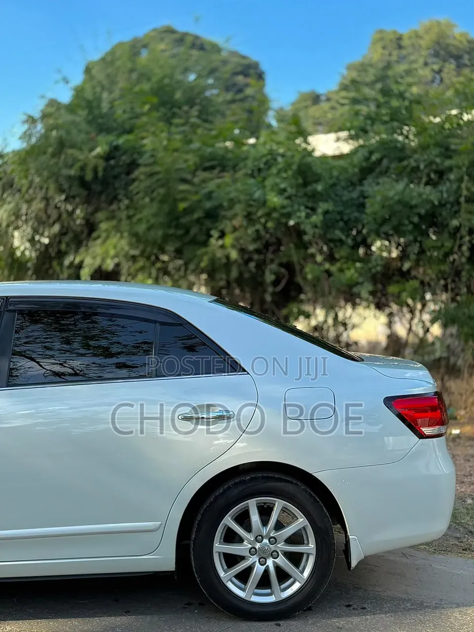 Toyota Premio 2017 Pearl