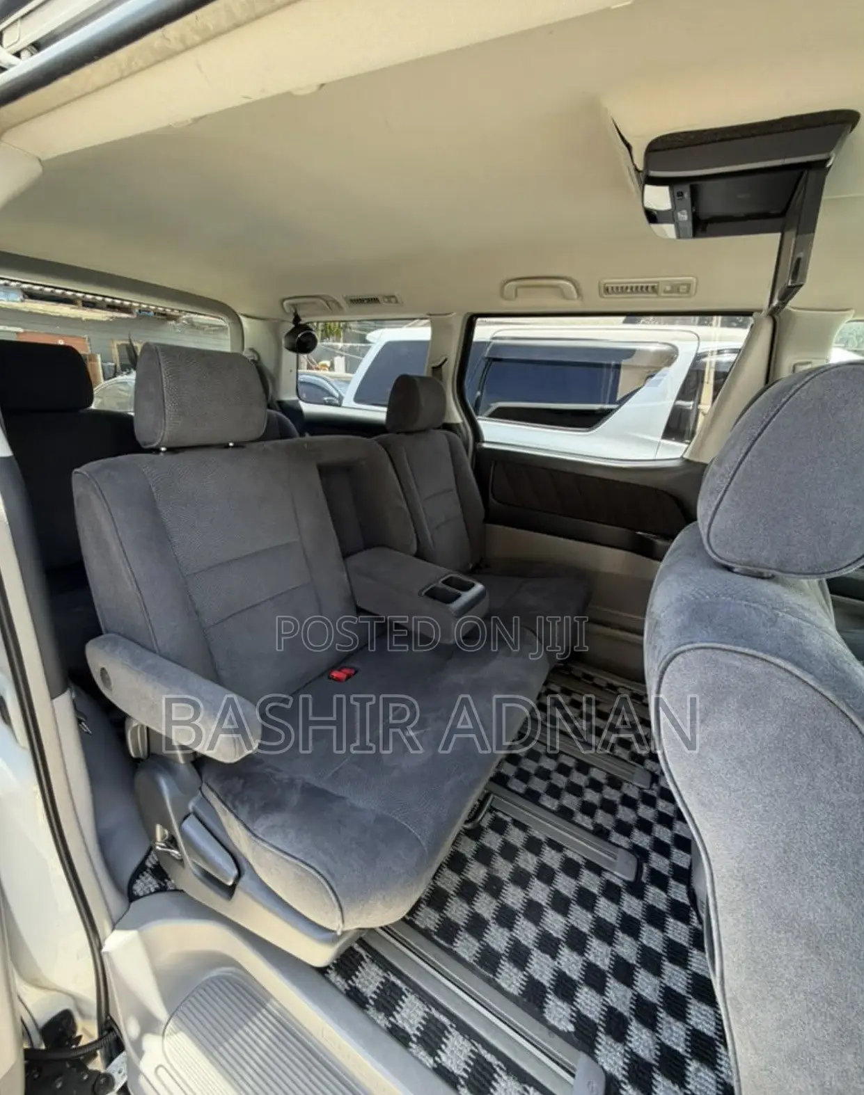 Toyota Alphard 2.4 Petrol FWD 2006 White
