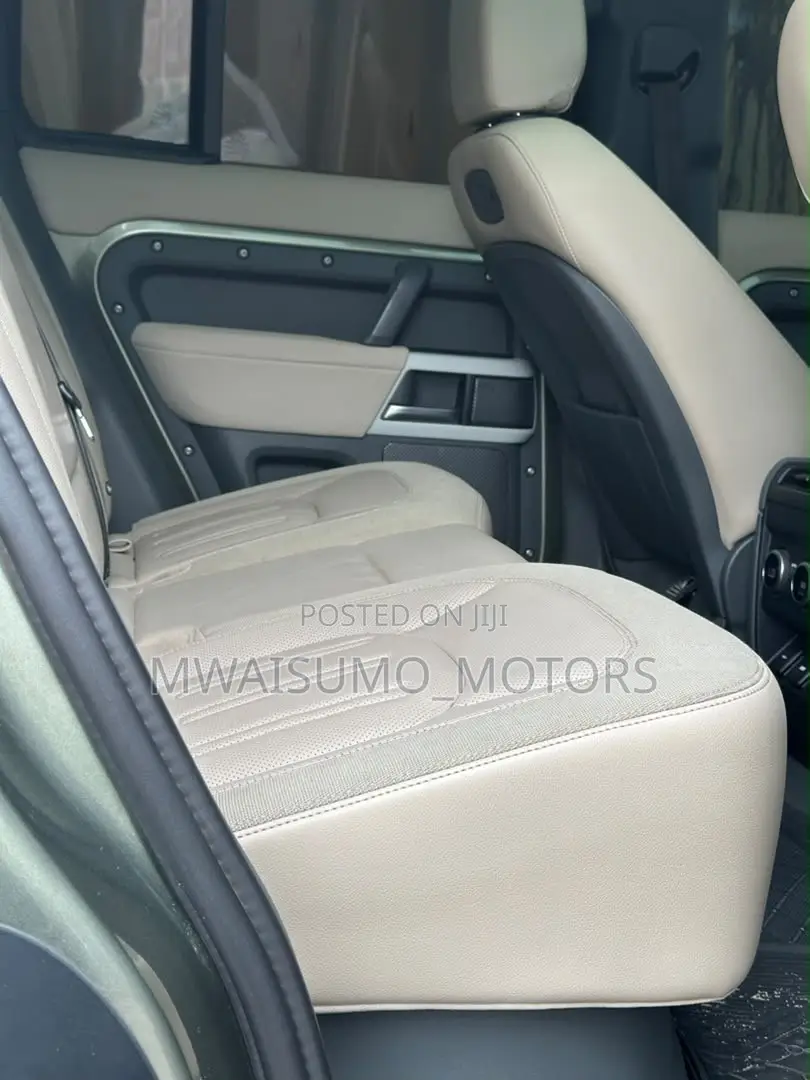 Land Rover Defender 2022 Silver