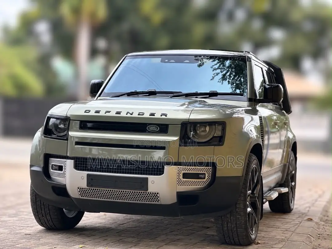 Land Rover Defender 2022 Silver