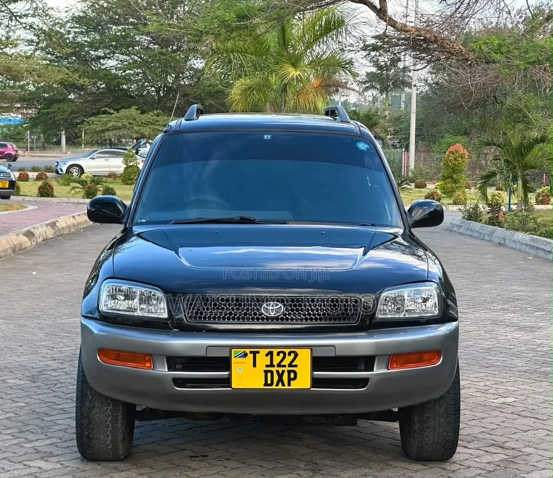 Toyota RAV4 1999 Matt Black